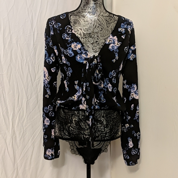✨50% OFF✨ NWT Free People floral bodysuit - Picture 6 of 13